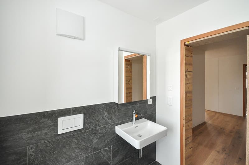 Charming 4.5-room first-time apartment with mountain views in the heart of Ftan (12)