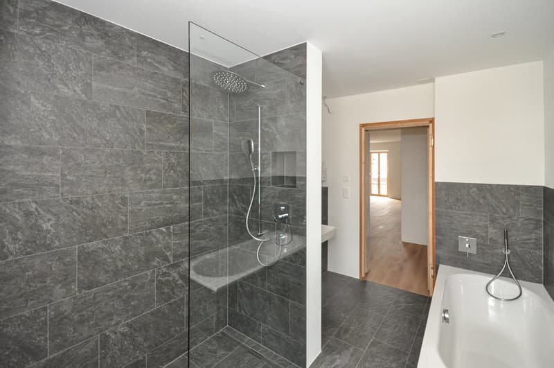 Charming 4.5-room first-time apartment with mountain views in the heart of Ftan (5)