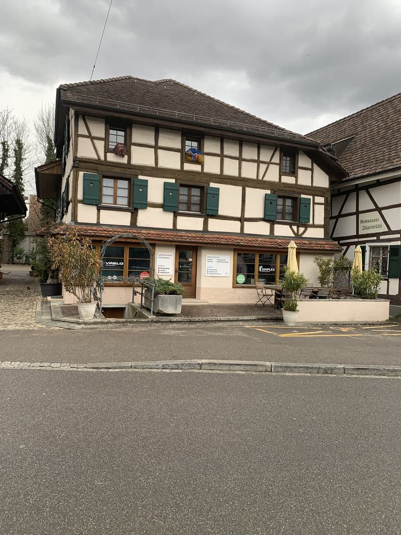 Büroräumlichkeiten zu vermieten (1)