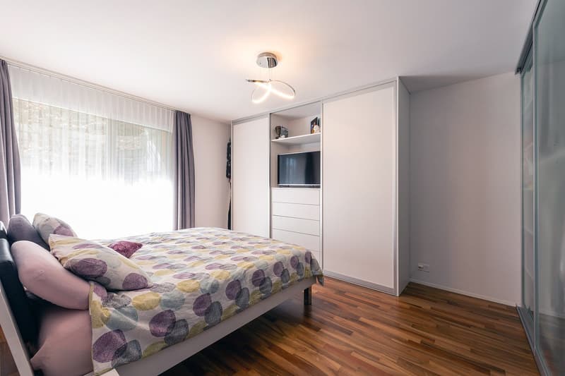 Exklusives 5.5-Zimmer-Terrassenhaus mit traumhafter Seesicht (10)