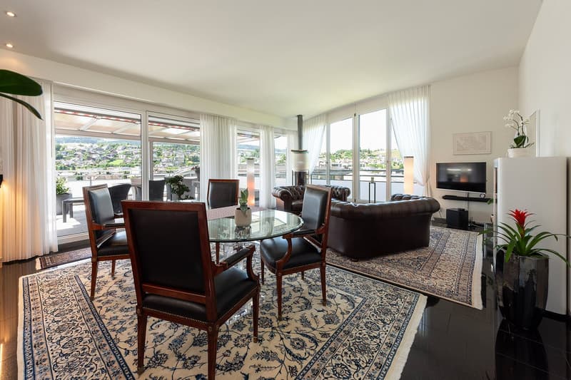 Exklusive 4.5‑Zimmer-Attikawohnung mit traumhafter Panorama-Aussicht (4)