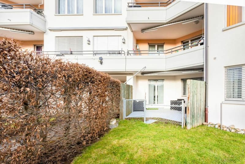 Appartamento con giardino in un edificio familiare (6)