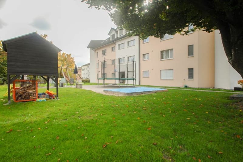 Appartamento con giardino in un edificio familiare (2)