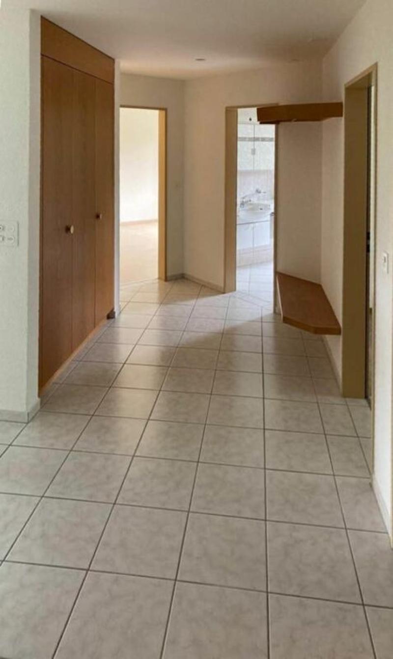 Appartamento con giardino in un edificio familiare (14)