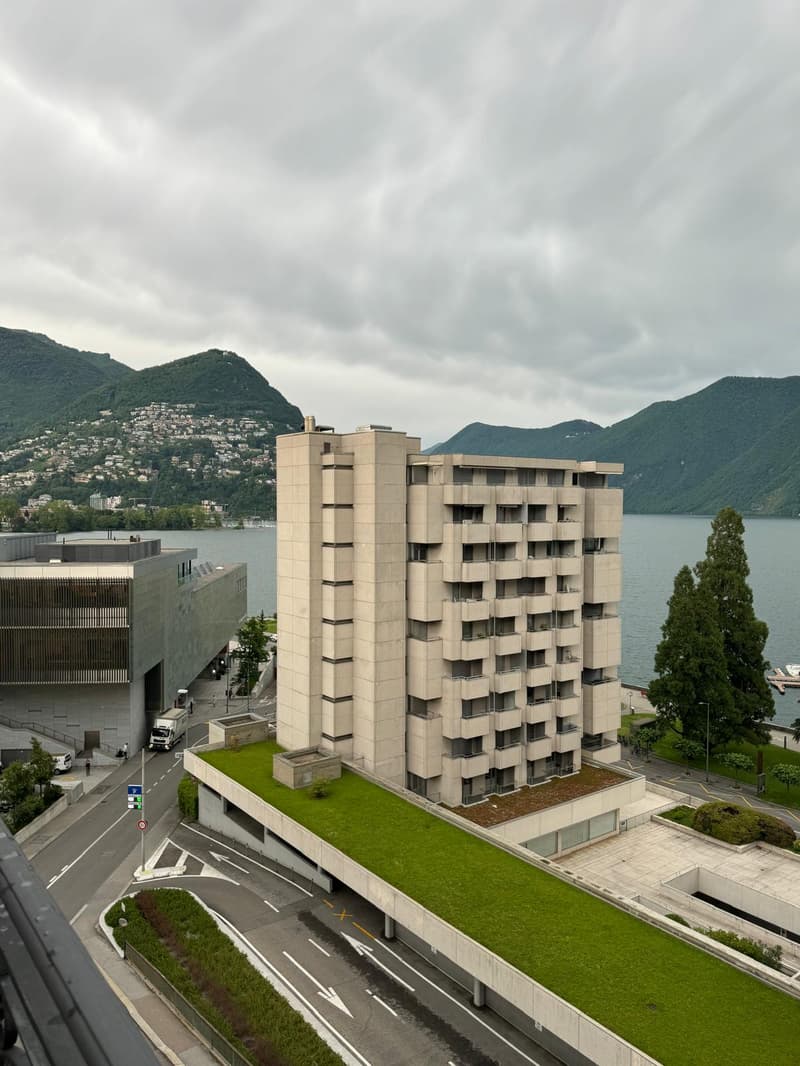 Duplex di lusso con vista lago nel cuore di Lugano – disponibile immediatamente (3)