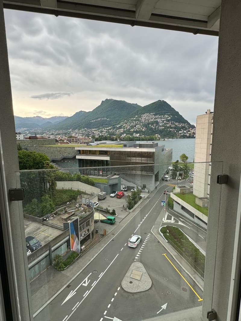 Duplex di lusso con vista lago nel cuore di Lugano – disponibile immediatamente (2)