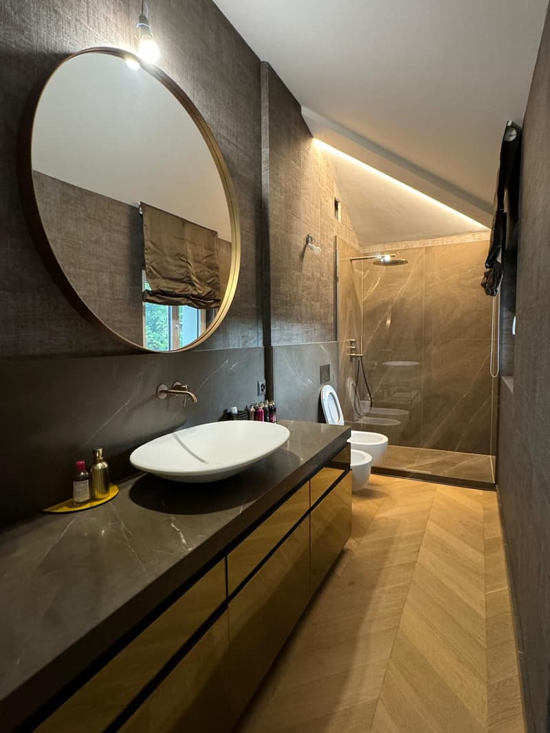 Duplex di lusso con vista lago nel cuore di Lugano – disponibile immediatamente (16)