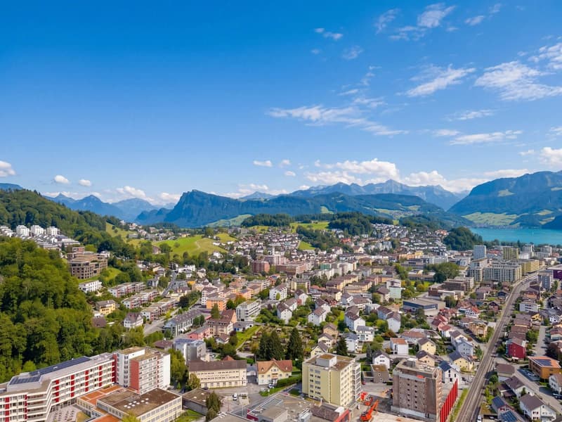 Exklusive 3.5-Zimmerwohnung im 33. OG des höchsten Hauses der Zentralschweiz - Willkommen im SkyLevel des PILATUS TOWER (5)