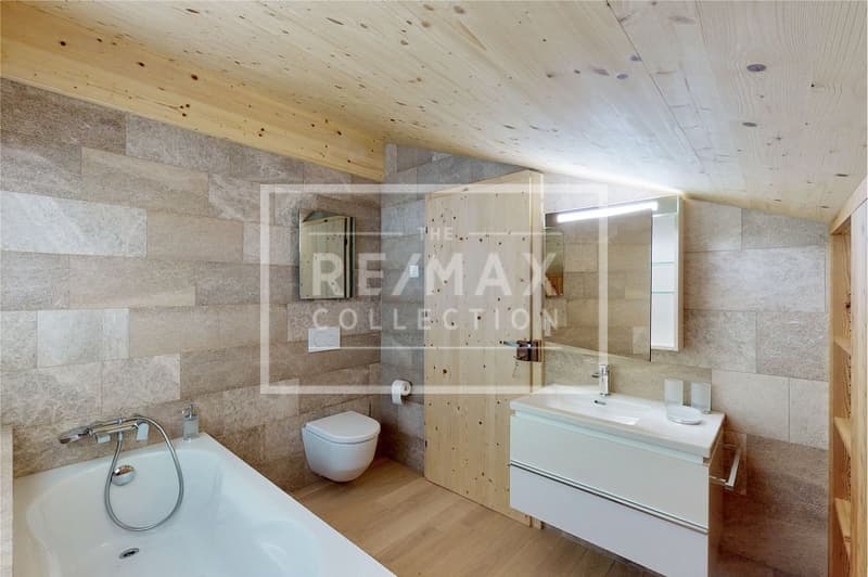 Historically restored and preserved half-timbered house, 5.5-room single-family home, with stable, in Meien UR (9)