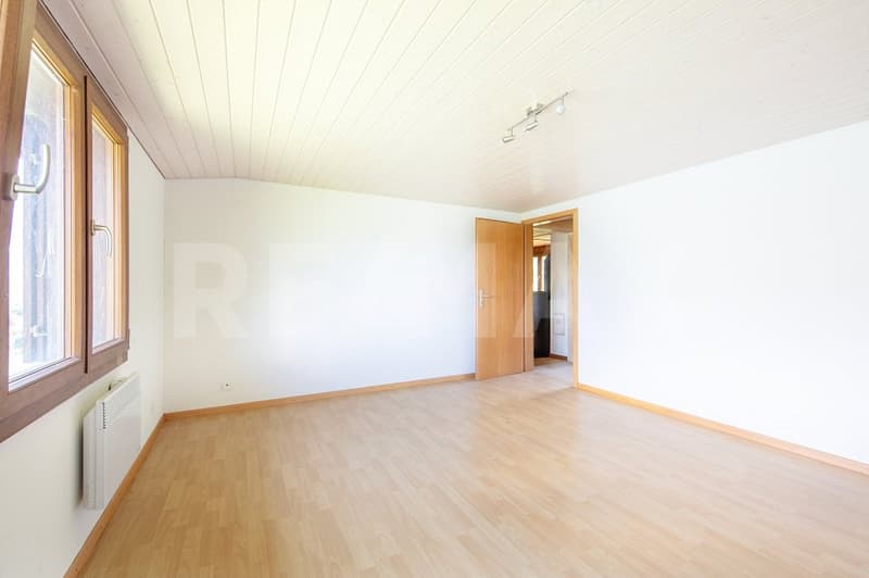 Charmantes 3-Zi.-Einfamilienhaus mit Traum-Seesicht in Lauerz SZ (9)