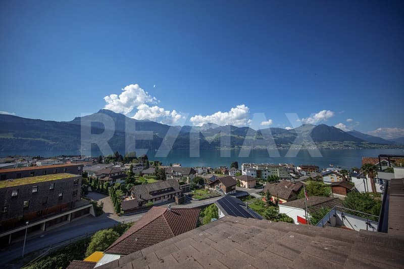 Modern nearly new residential studio with unparalleled lake and mountain views, 6442 Gersau SZ (13)