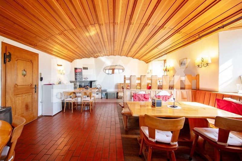 Locanda di montagna tradizionale con ristorante, su strada panoramica, Rigi-Scheidegg SZ (3)