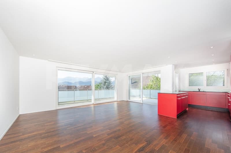 Elegante, helle 3.5-Zi.-Wohnung mit grosser Terrasse und Bergpanoramasicht, 6353 Weggis LU (5)