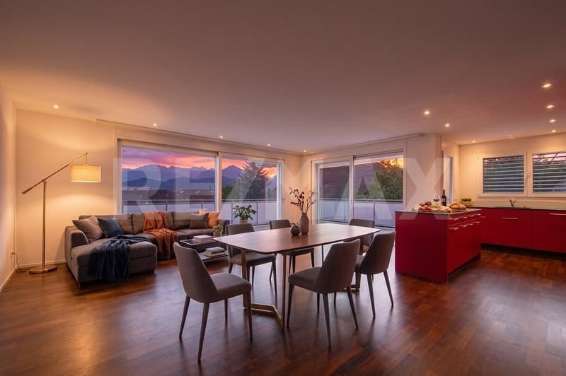 Elegante, helle 3.5-Zi.-Wohnung mit grosser Terrasse und Bergpanoramasicht, 6353 Weggis LU (9)