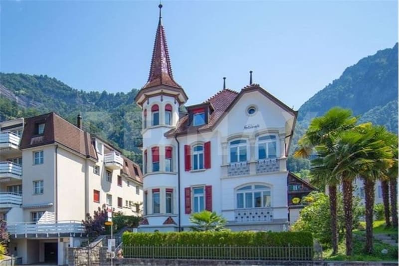 À louer à long terme, charmant appartement de 3,5 pièces dans le Schlössli à Vitznau (1)