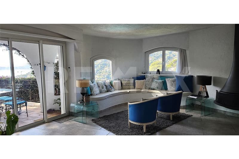 Attraktive, renovierte 8-Zimmer-Villa mit Meerblick und Pool in Les Issambres Côte d'Azur (5)