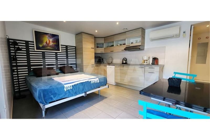 Attraktive, renovierte 8-Zimmer-Villa mit Meerblick und Pool in Les Issambres Côte d'Azur (10)