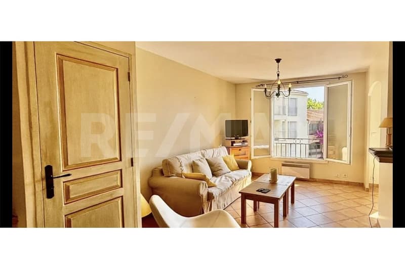Einmalige Gelegenheit - Grosses Studio mit Garagenplatz im Zentrum von Saint-Tropez (2)