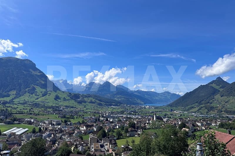 Adlerhorst, 7-Zimmer Villa mit Weitblick, Wintergarden & Indoor-Pool, 220 m² NWF, Schwyz (SZ) (4)