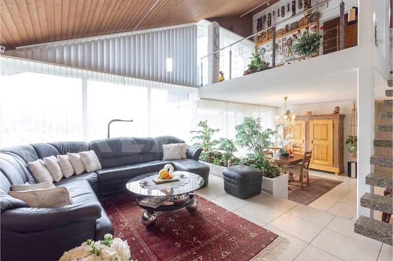 Adlerhorst, 7-Zimmer Villa mit Weitblick, Wintergarden & Indoor-Pool, 220 m² NWF, Schwyz (SZ) (1)