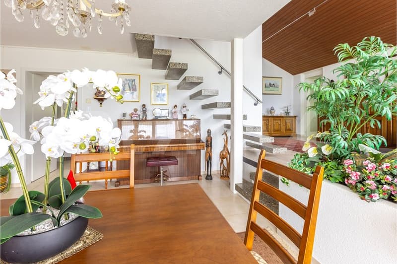 Adlerhorst, 7-Zimmer Villa mit Weitblick, Wintergarden & Indoor-Pool, 220 m² NWF, Schwyz (SZ) (5)
