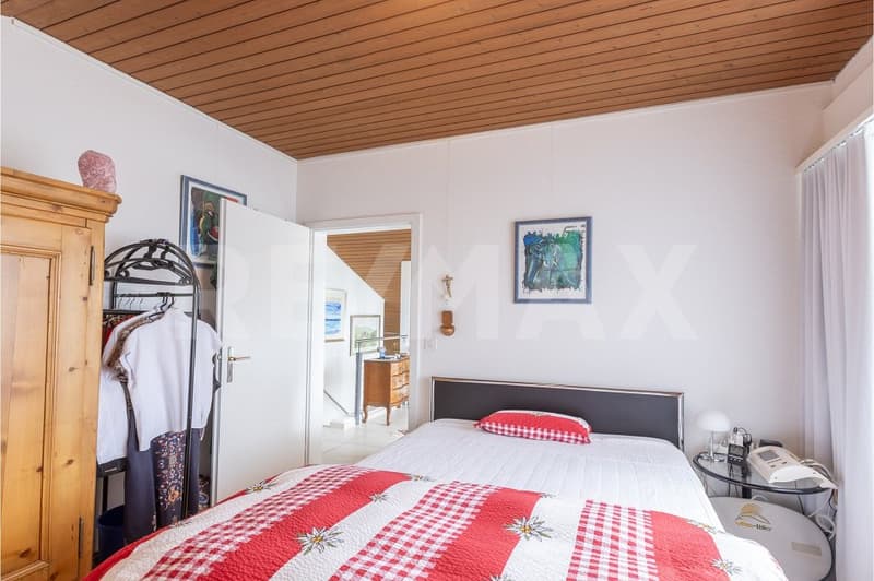 Adlerhorst, 7-Zimmer Villa mit Weitblick, Wintergarden & Indoor-Pool, 220 m² NWF, Schwyz (SZ) (9)