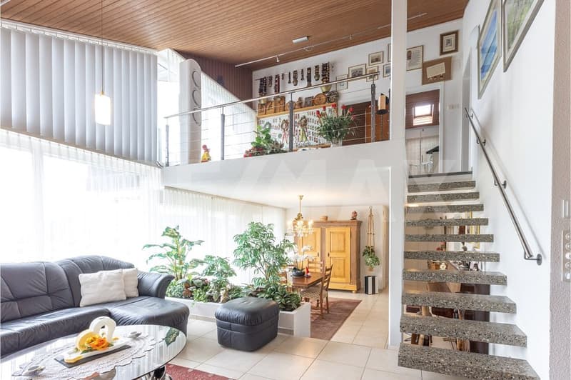 Adlerhorst, 7-Zimmer Villa mit Weitblick, Wintergarden & Indoor-Pool, 220 m² NWF, Schwyz (SZ) (2)
