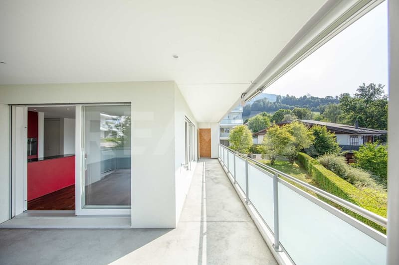 Elegante, helle 3.5-Zi.-Wohnung mit grosser Terrasse und Bergpanoramasicht, 6353 Weggis LU (10)