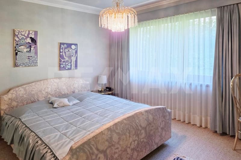 Wohnen mit Weitblick gepflegtes 4.5-Zi.-Einfamilienhaus mit Seesicht und grossem Garten, Lauerz SZ (8)