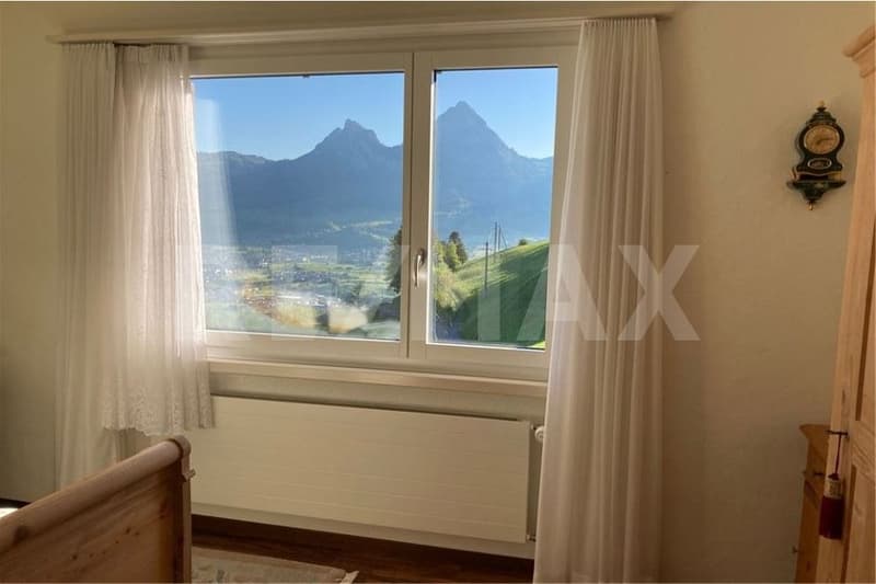 Traumhafte 3.5-Zi.-Miet-Wohnung mit Weitsicht und heimeligem Kachelofen (6)