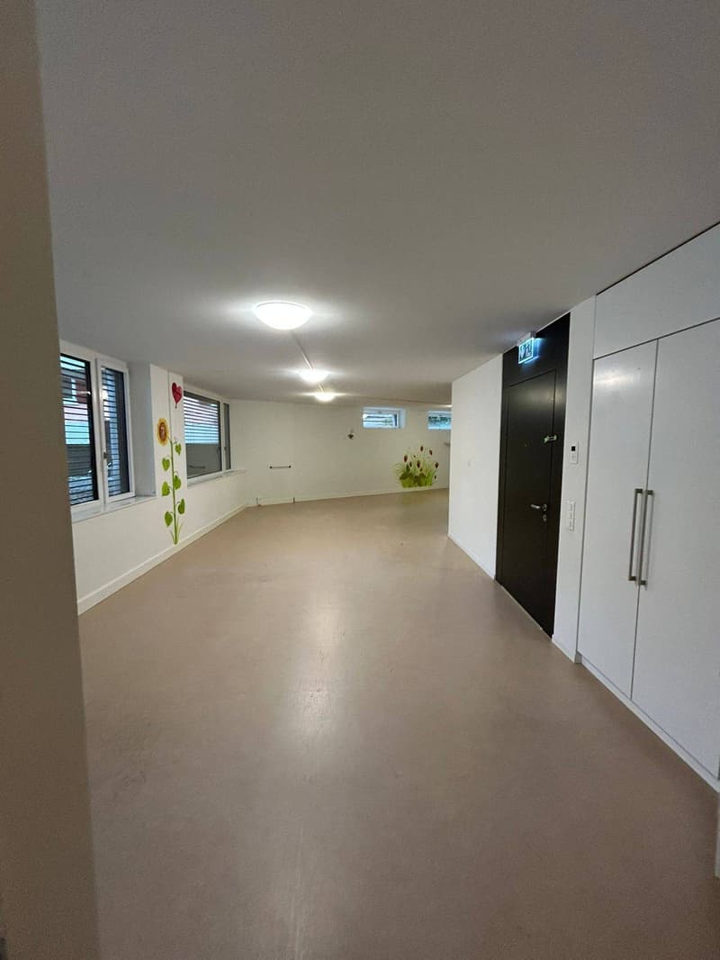 Locali commerciali in posizione ottimale a Seefeld – perfetti per una palestra (3)