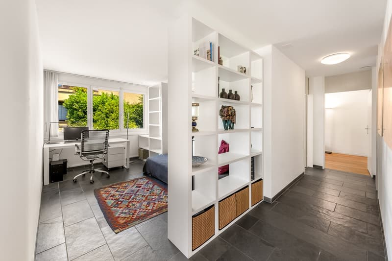Spacious 5½-room terrace apartment with a far-reaching view, privacy, and wellness (9)