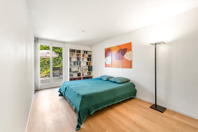 Spacious 5½-room terrace apartment with a far-reaching view, privacy, and wellness (6)