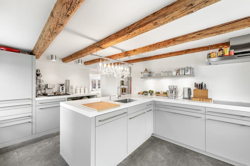 HISTORISCHER CHARME TRIFFT AUF MODERNE WOHNQUALITÄT IN RICHTERSWIL (8)