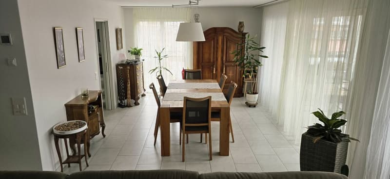 Ankommen statt einrichten - Möblierte 4.5 Zimmer mit Charakter (4)