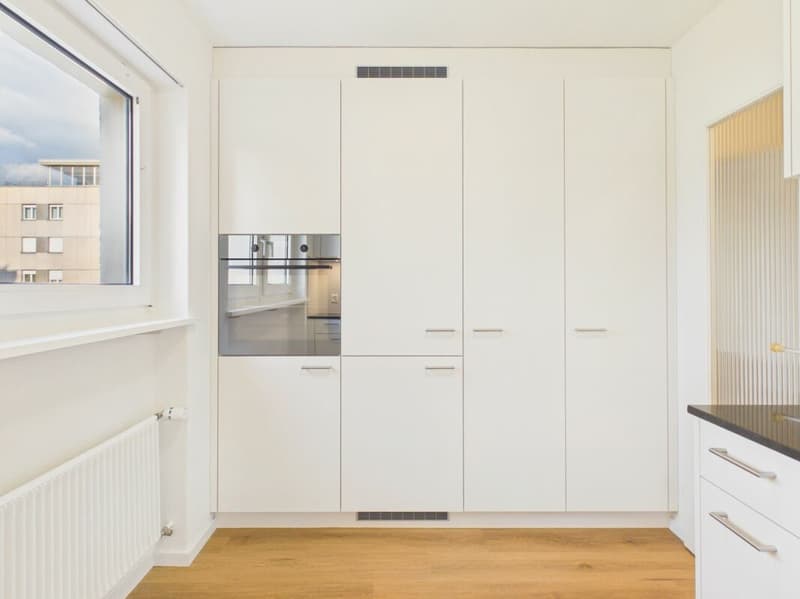 Erstbezug nach Totalsanierung: Stilvolle 4.5-Zimmer-Wohnung mit Top-Anbindung (2)