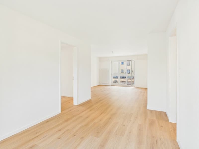 Erstbezug nach Totalsanierung: Stilvolle 4.5-Zimmer-Wohnung mit Top-Anbindung (5)
