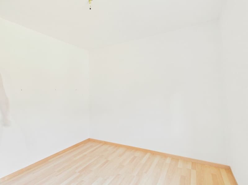 Renovated 3.5-room apartment with seating area! (4)