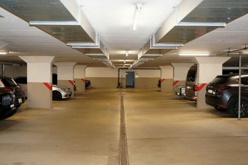 2 Tiefgaragenplätze mitten im Dorfzentrum (2)