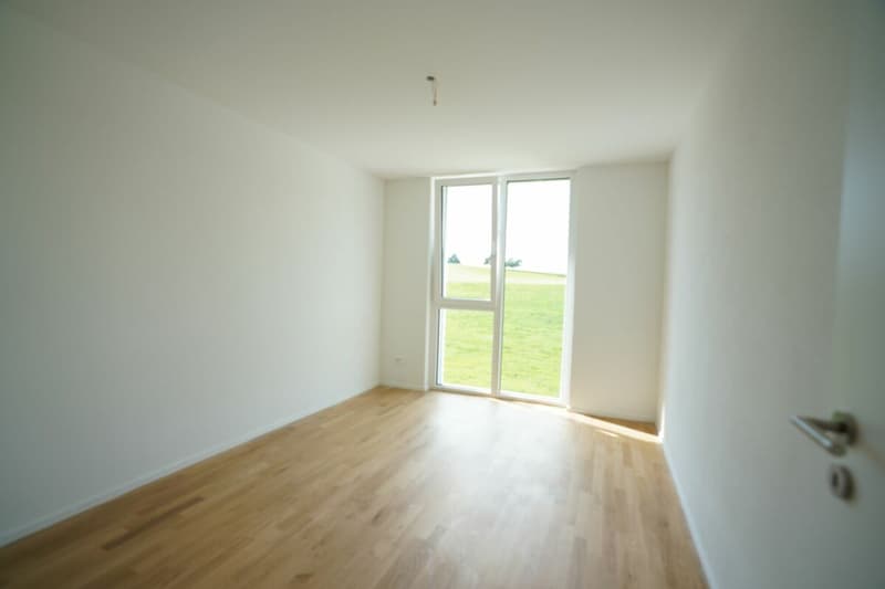 Moderne 4.5-Zimmerwohnung mit attraktivem Sitzplatz an ruhiger Lage (9)