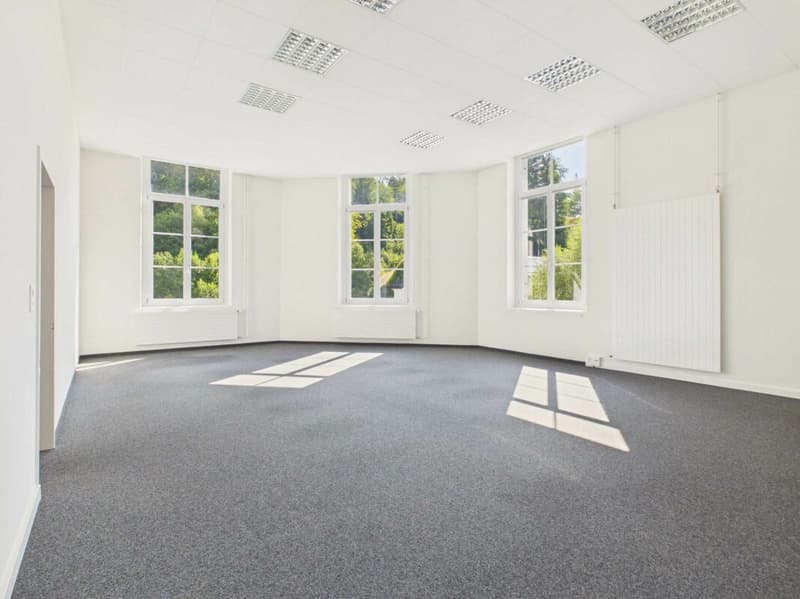 Gewerbefläche in zentralem Gewerbe- und Wohnareal mit 105m2 (1)
