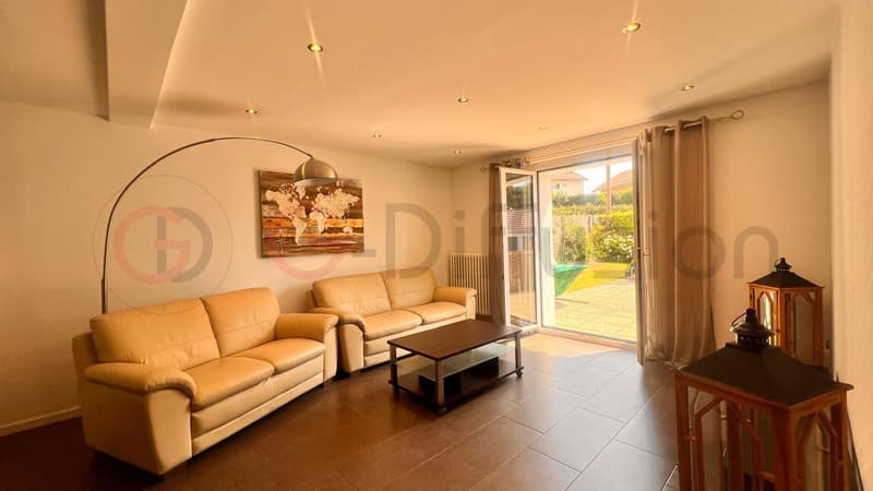 Furnished flat of 4.5 room in Epalinges - Appartement meublé de 4.5 à Epalinges (3)