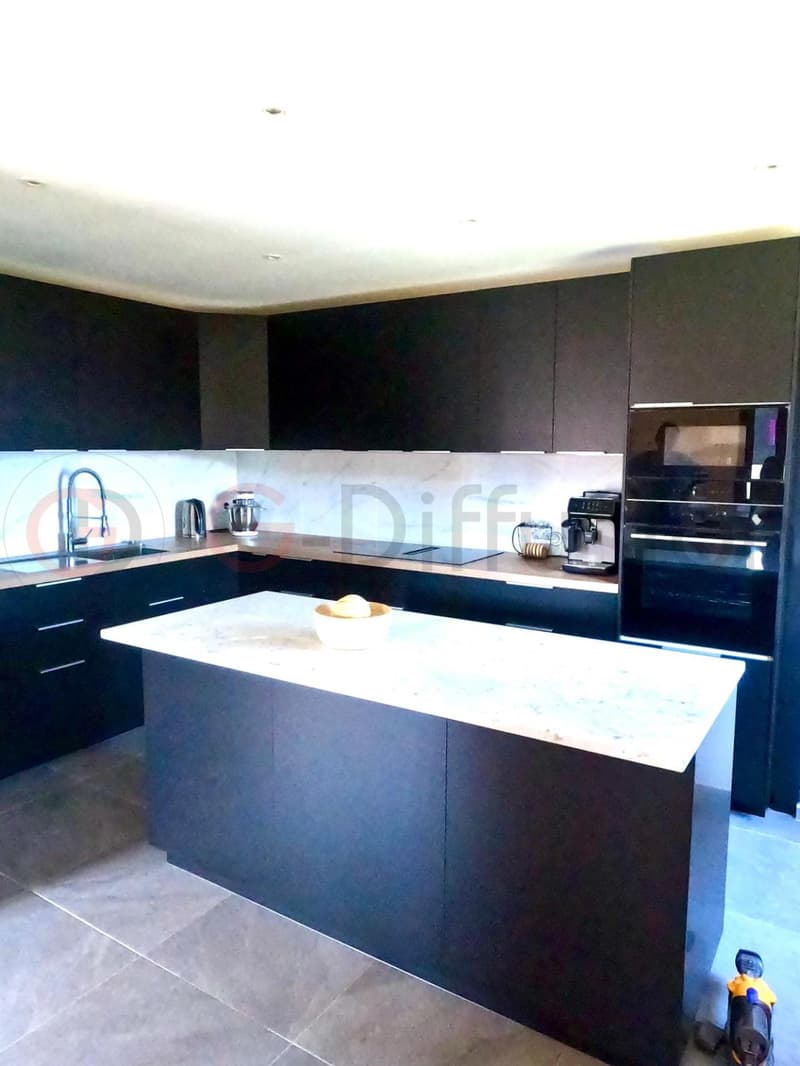 Magnifica casa individuale con 2 appartamenti in vendita a Corbeyrier (3)