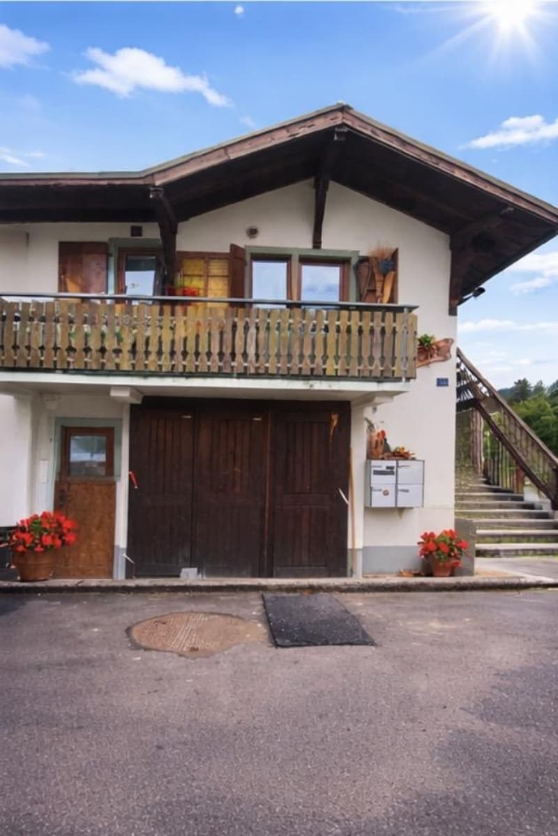 Magnificent building for sale in Villars-sur-Ollon (2)
