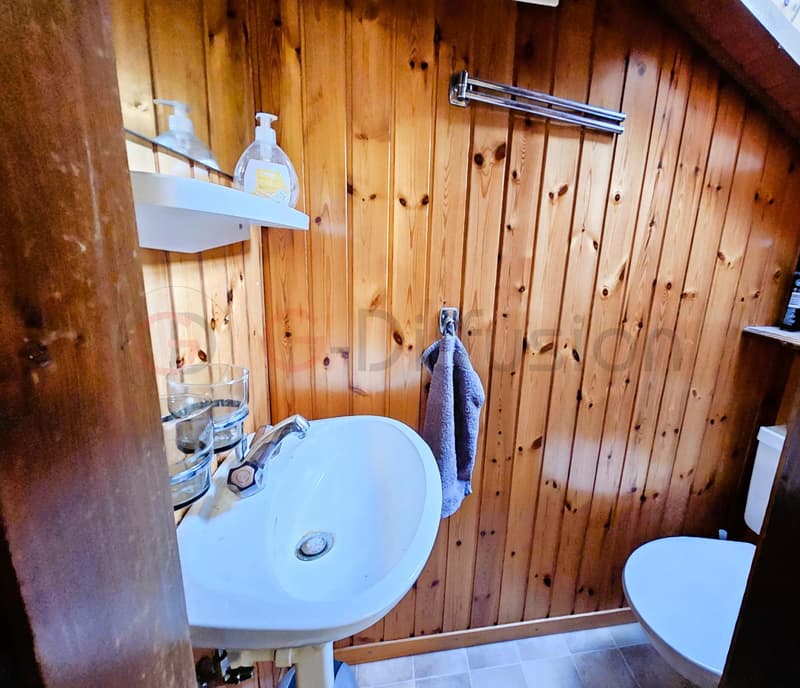 Beautiful renovated apartment (11)