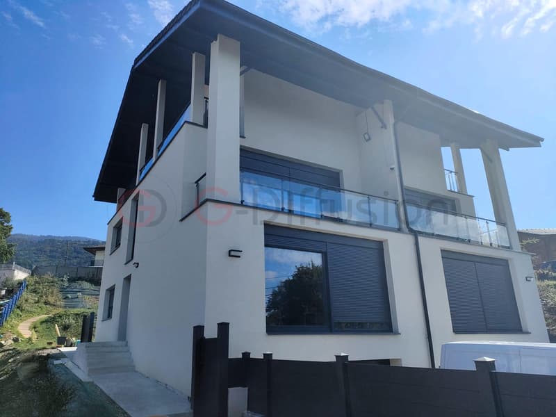 EXCEPTIONAL VILLAS ? PANORAMIC VIEW OF LAKE GENEVA? BUILDABLE LAND (2)