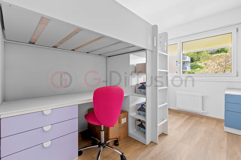 Charming 3.5 room apartment with balcony and lake view (5)