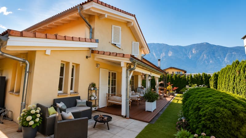 For sale? Charming individual villa with 4.5 rooms in Fully (1)