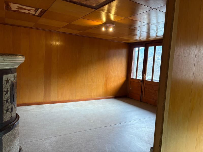 In vendita? Chalet da ristrutturare con grande potenziale di sviluppo a Troistorrents | CHF 390'000. (5)