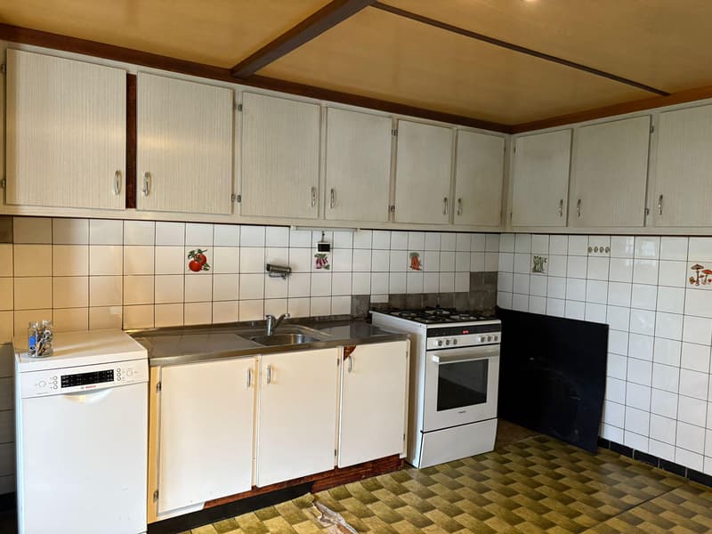 In vendita? Chalet da ristrutturare con grande potenziale di sviluppo a Troistorrents | CHF 390'000. (8)